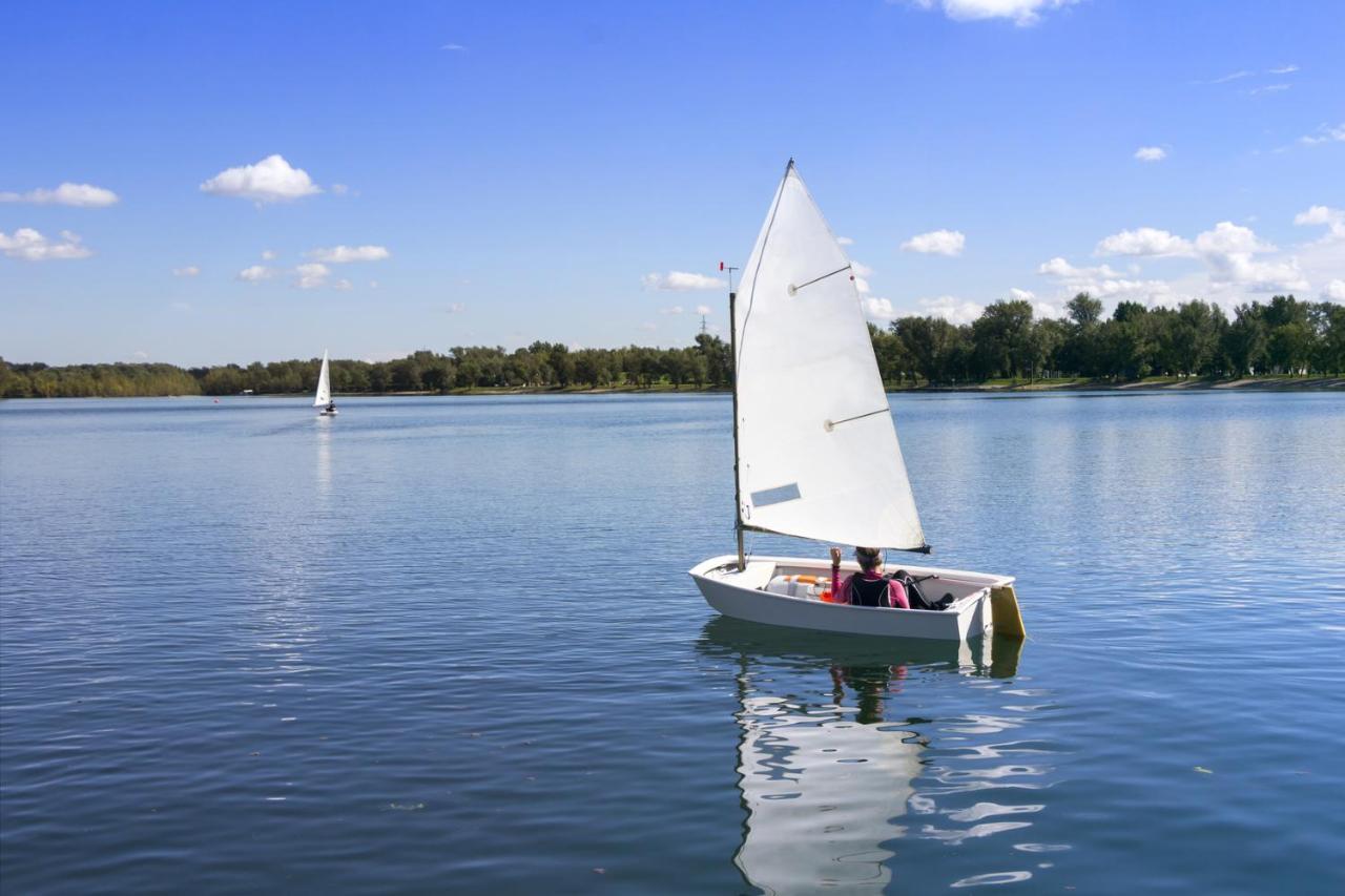 Golden Lakes Village Ardennes Boussu-lez-Walcourt المظهر الخارجي الصورة